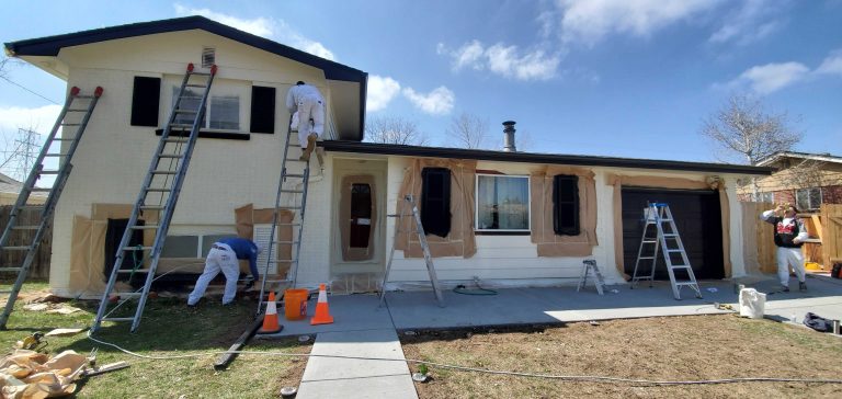 exterior house painter