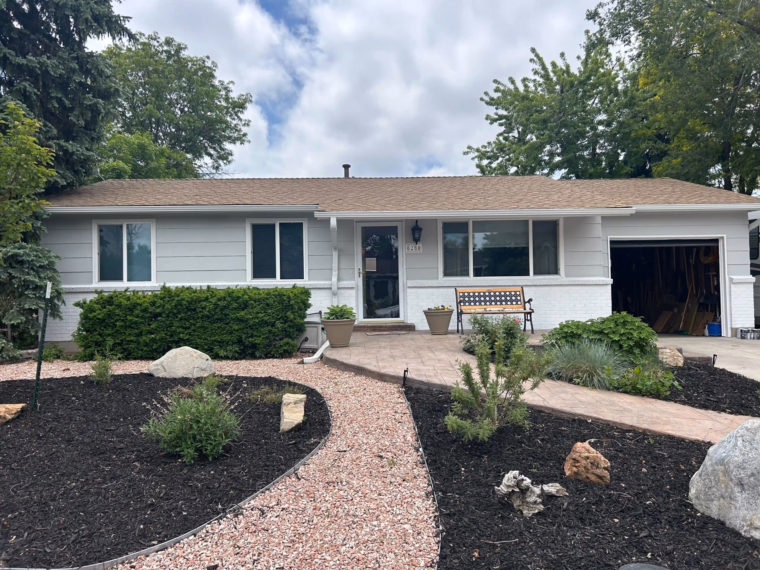 How to Choose the Right Exterior Colors for Denver Homes