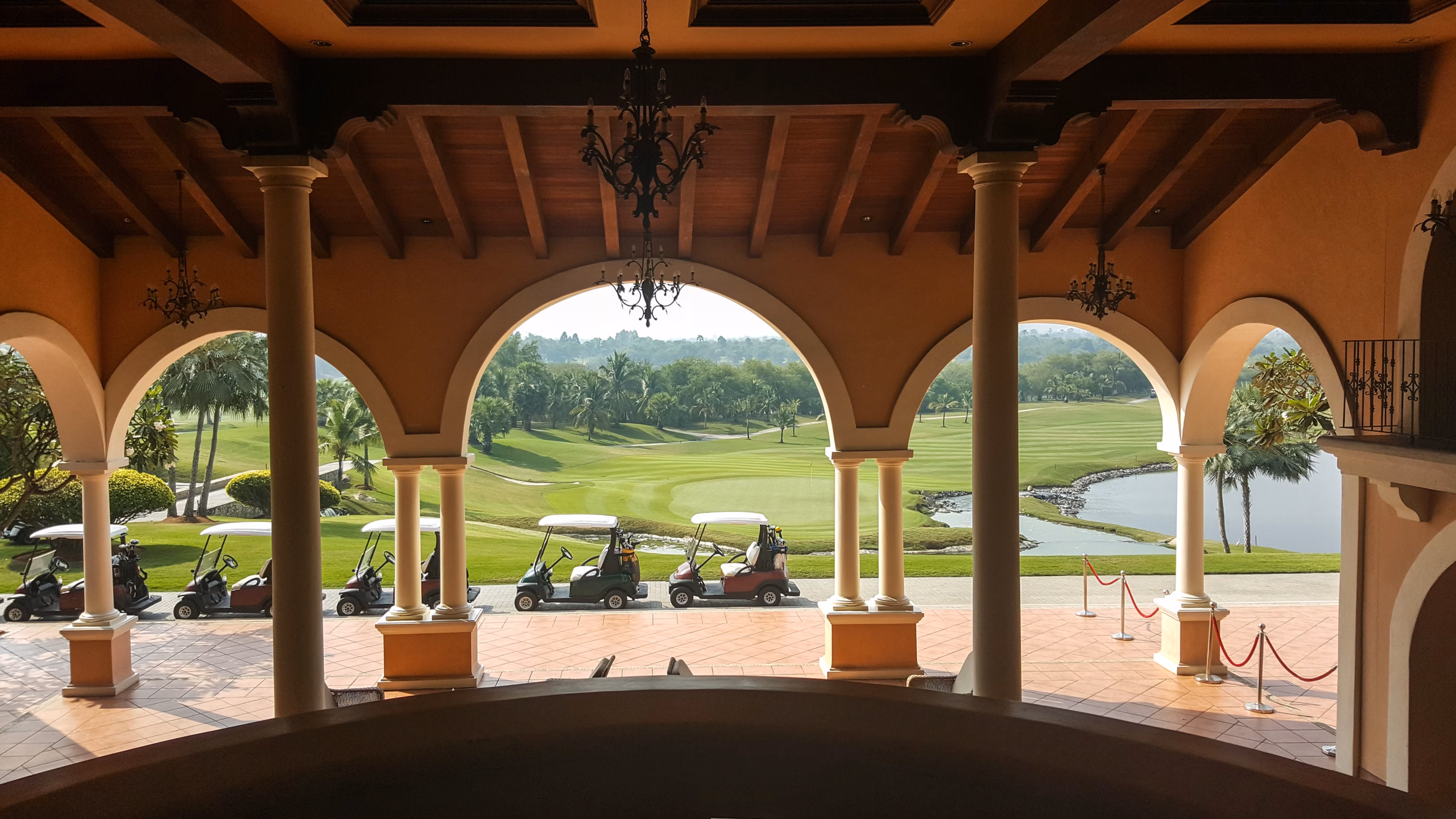 Exterior Country Club Painting